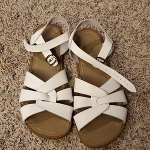 Salt water sandals Hoy size 9